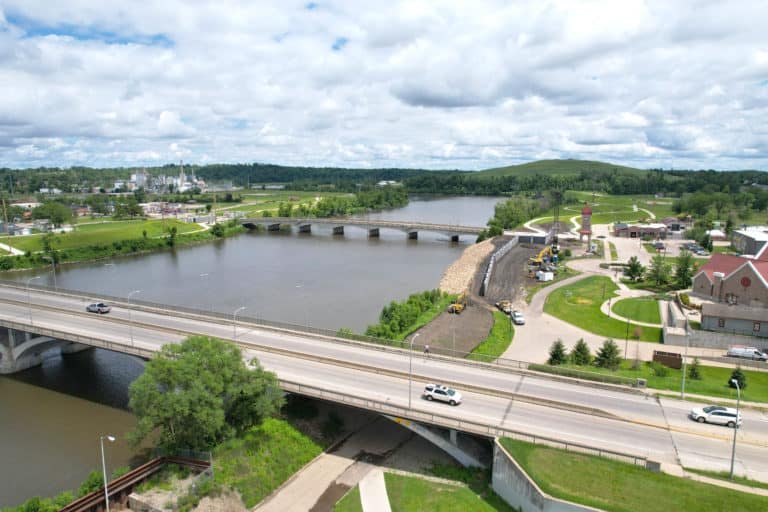 2022 HRG-IA-CedarRapids-FloodMitigation-Construction-Drone(7)