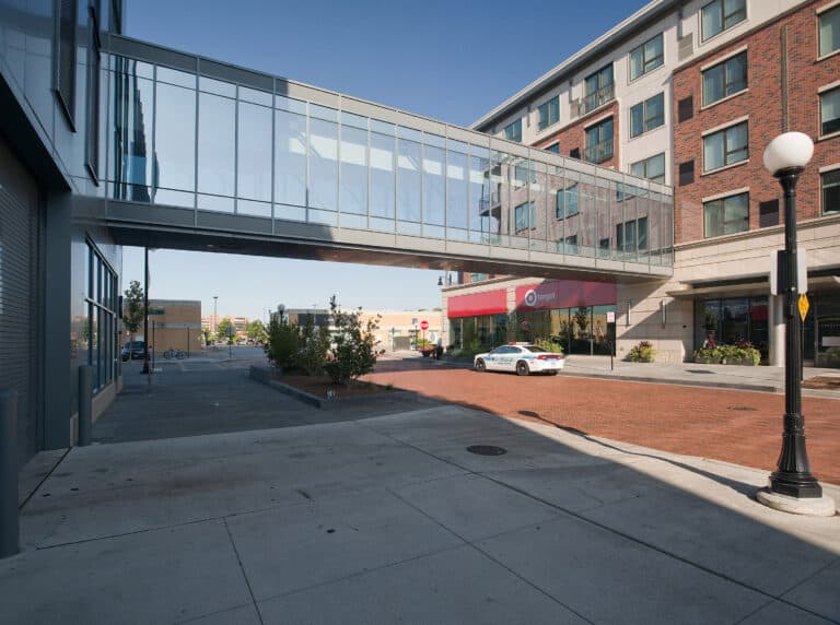 HRG-IL-OakPark-OakParkBuildings(33)