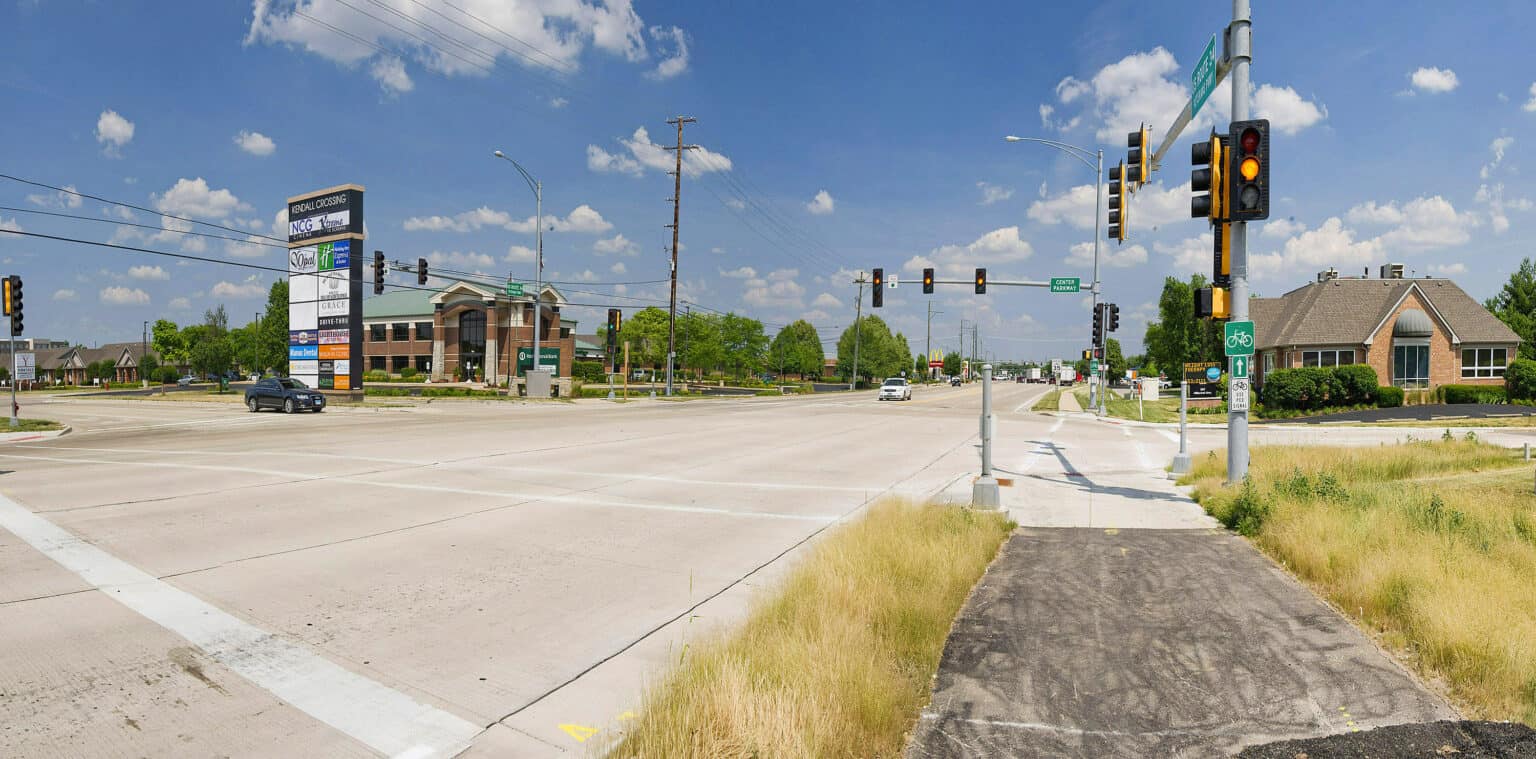 cars at stoplight intersection