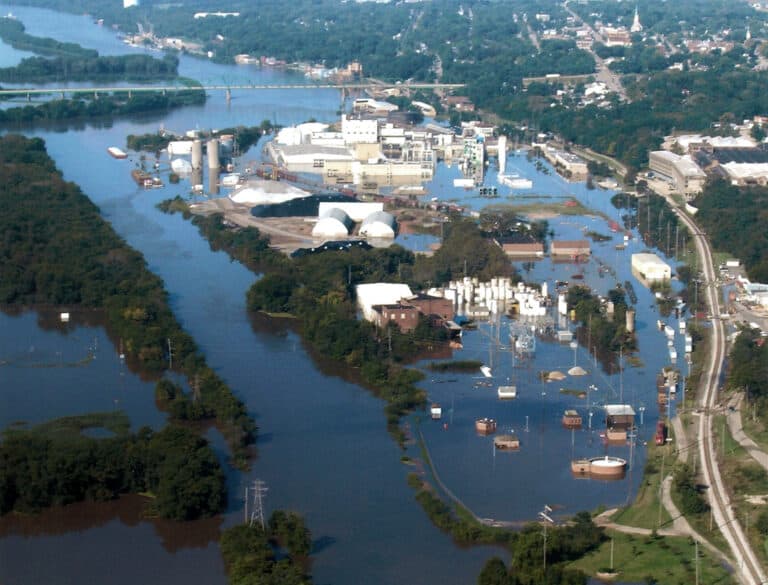 Illinois River Flood Protection - LaSalle, IL