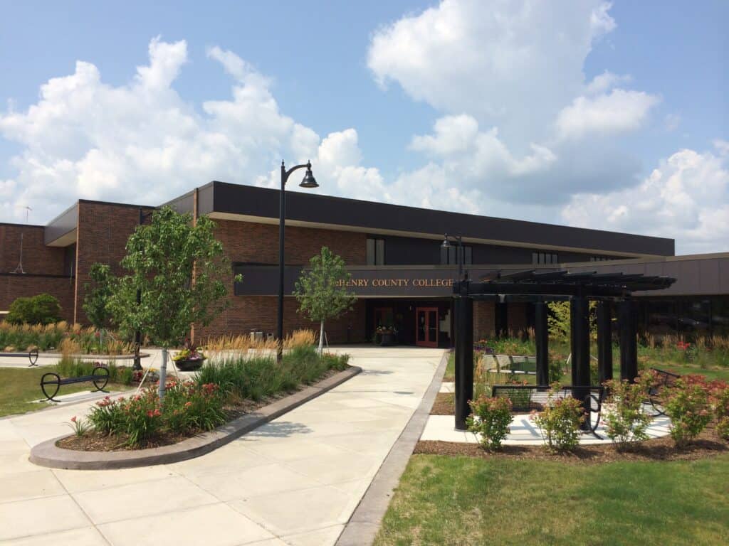 McHenry County College Building and Parking Expansion-Crystal Lake, IL