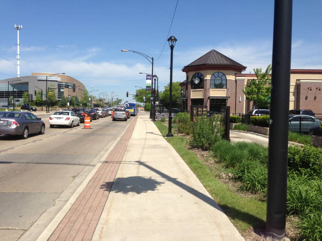 Milwaukee Avenue Streetscape
