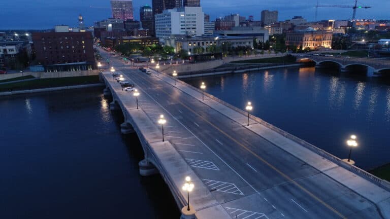 historic court avenue bridge