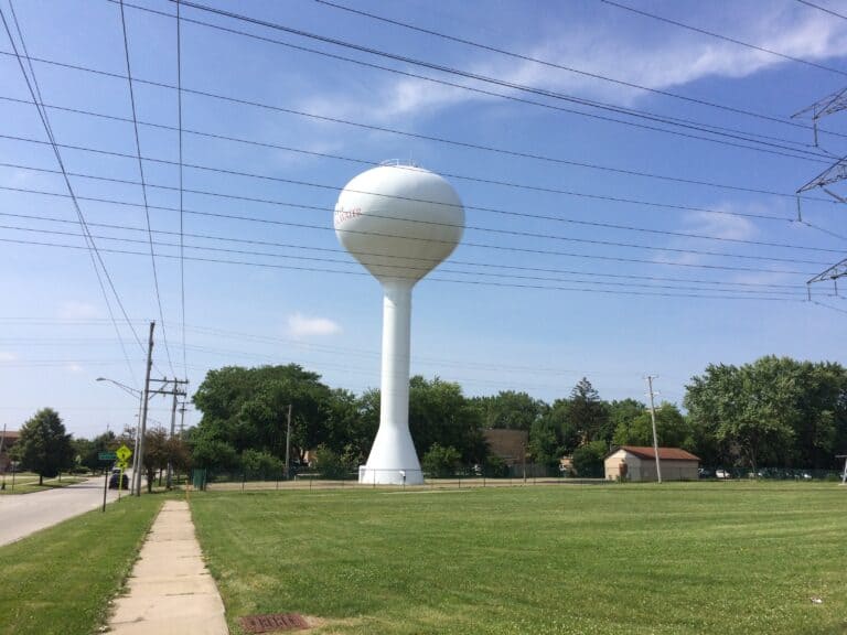 elevated storage water tank