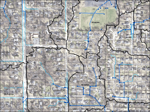 Stormwater drainage network map with parcels and blue infrastructure overlays.